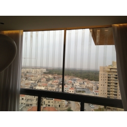 סורגים שקופים בחלונות מוסדות חינוך